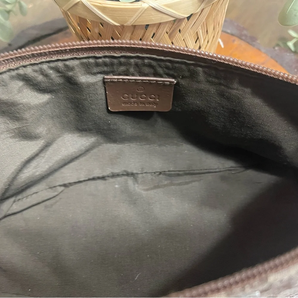 Authentic Vintage Gucci Beige GG Canvas Pouch - Picture 4 of 12